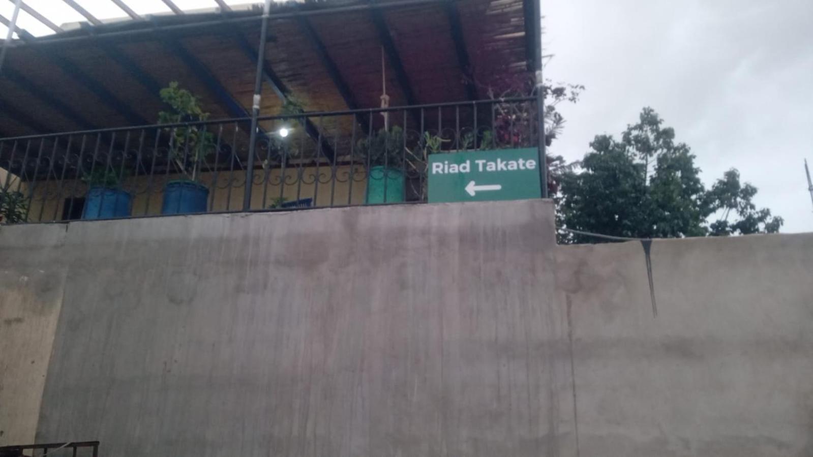 Riad Targante Takate 1 Sidi Bibi Bagian luar foto